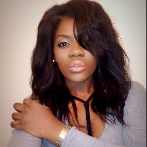 Meet your Posher, Edna - Picture 1 of 1